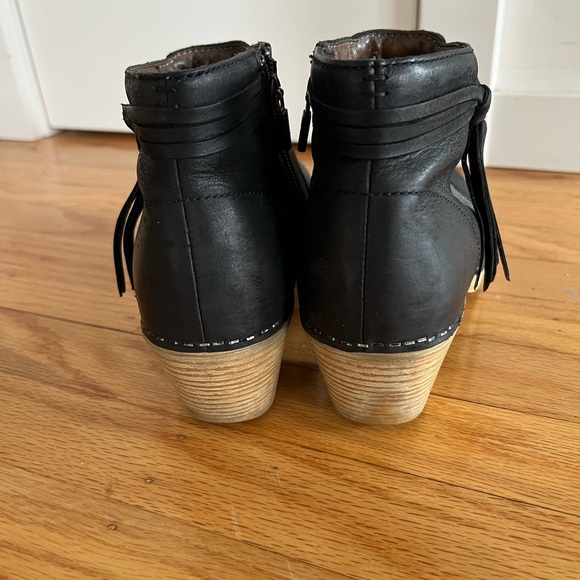 Dansko Markie Black Bootie with Tassels - Picture 4 of 9